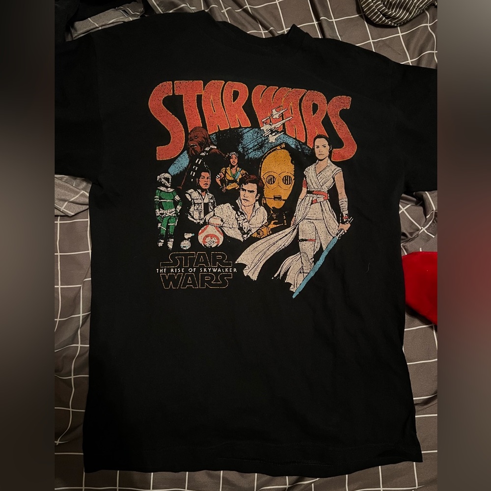 Star Wars retro tee.